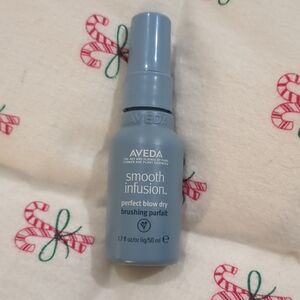 AVEDA Smooth Infusion Perfect Blow Dry - Gray